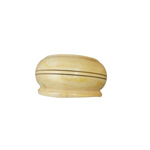 Handcrafted Wooden Ashtray with Lid | Natural Finish | Eco-Friendly & Durable Handcrafted Wooden Ashtray with Lid | Natural Finish | Eco-Friendly & Durable