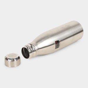 750 ml Steel Bottle 7 X 25 cm (Pack of 1) 750 ml Steel Bottle 7 X 25 cm (Pack of 1)