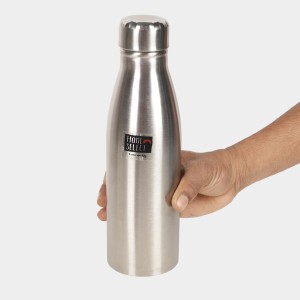750 ml Steel Bottle 7 X 25 cm (Pack of 1) 750 ml Steel Bottle 7 X 25 cm (Pack of 1)