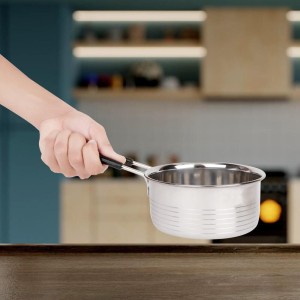 800 ml Stainless Steel Saucepan, 1 4 cm Dia. (Pack of 1) 800 ml Stainless Steel Saucepan, 1 4 cm Dia. (Pack of 1)