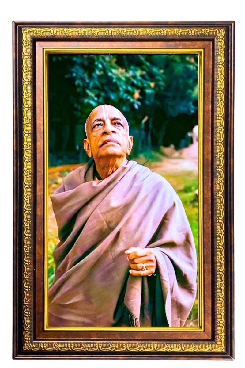 Bhaktivedanta Swami Prabhupada Digital Golden Balck Color Photo Frame | Hindu Religious Wall Decor | 18x24 Inches - Inspirational Wall Art for Office, Home Decor - Ideal Spiritual Gift (F16771)