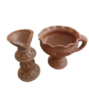 Handmade Clay Dhoop Dani and Pradeep Traditional Terracotta Diya for Puja Home Temple Decoration Festival Use (Set of Two) Handmade Clay Dhoop Dani and Pradeep Traditional Terracotta Diya for Puja Home Temple Decoration Festival Use (Set of Two)