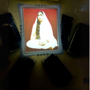 Sri Sarada Ma Decorative Showpiece with LED Lamp Light – Spiritual Enlightenment Accent for Home, Meditation, and Altar Décor Sri Sarada Ma Decorative Showpiece with LED Lamp Light – Spiritual Enlightenment Accent for Home, Meditation, and Altar Décor