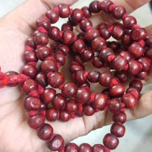 HiTechMart Handcrafted Sandalwood Mala Rosary Chandan Jaapmala with Tassel Wooden Japa Maala for Meditation Pooja Chanting Wearing Jewelry Prayer Beads Red Mala HiTechMart Handcrafted Sandalwood Mala Rosary Chandan Jaapmala with Tassel Wooden Japa Maala for Meditation Pooja Chanting Wearing Jewelry Prayer Beads Red Mala