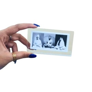 Acrylic Table Photo Black and white Stand with Sri Ramakrishna, Sarada Ma & Swami Vivekananda – Crystal Clear Religious Decorative Frame for Home Temple, Office Desk & Study Table (Black n white) Acrylic Table Photo Black and white Stand with Sri Ramakrishna, Sarada Ma & Swami Vivekananda – Crystal Clear Religious Decorative Frame for Home Temple, Office Desk & Study Table (Black n white)