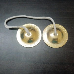 HiTechMart Handcrafted Brass Manjeera – 6.5cm Indian Classical Musical Instrument for Bhajan, Kirtan, Puja – Traditional Cymbals with Clear, Resonant Sound – 106g Lightweight with Durable String HiTechMart Handcrafted Brass Manjeera – 6.5cm Indian Classical Musical Instrument for Bhajan, Kirtan, Puja – Traditional Cymbals with Clear, Resonant Sound – 106g Lightweight with Durable String