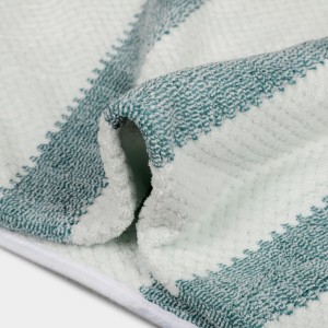 270 GSM Green Microfiber Bath Towel - (M3198) 270 GSM Green Microfiber Bath Towel - (M3198)