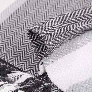 Home Beautiful 220 GSM Grey Cotton Blend Bath Towel - (M3211) Home Beautiful 220 GSM Grey Cotton Blend Bath Towel - (M3211)