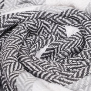 Home Beautiful 220 GSM Grey Cotton Blend Bath Towel - (M3211) Home Beautiful 220 GSM Grey Cotton Blend Bath Towel - (M3211)