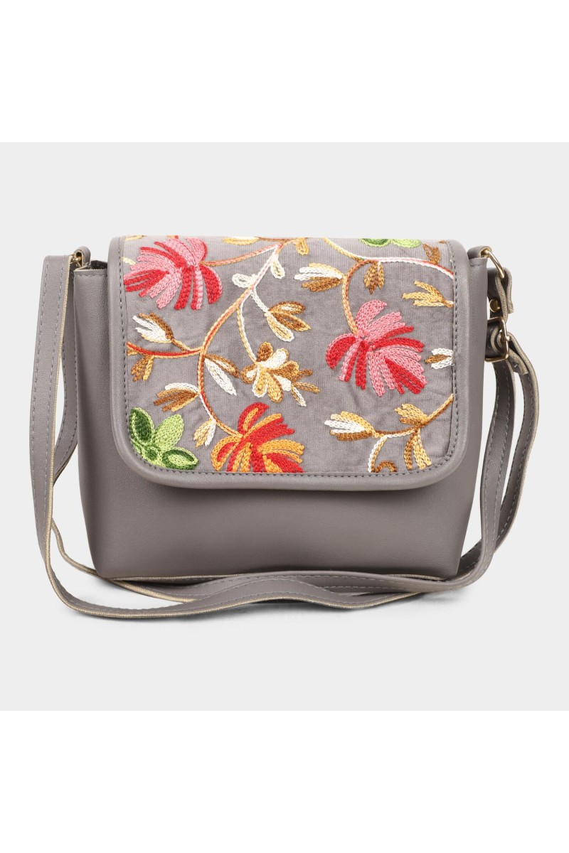 Lucky Charm                         Women's Grey Polyurethane Sling Bag